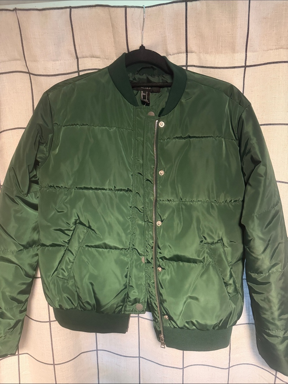 Forever 21 Women's Green Puffer Bomber Jacket